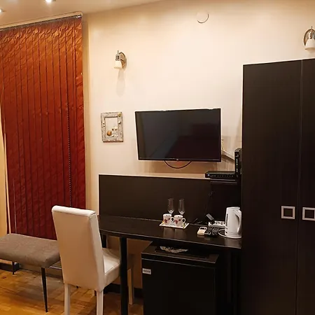 M Park Apartment *